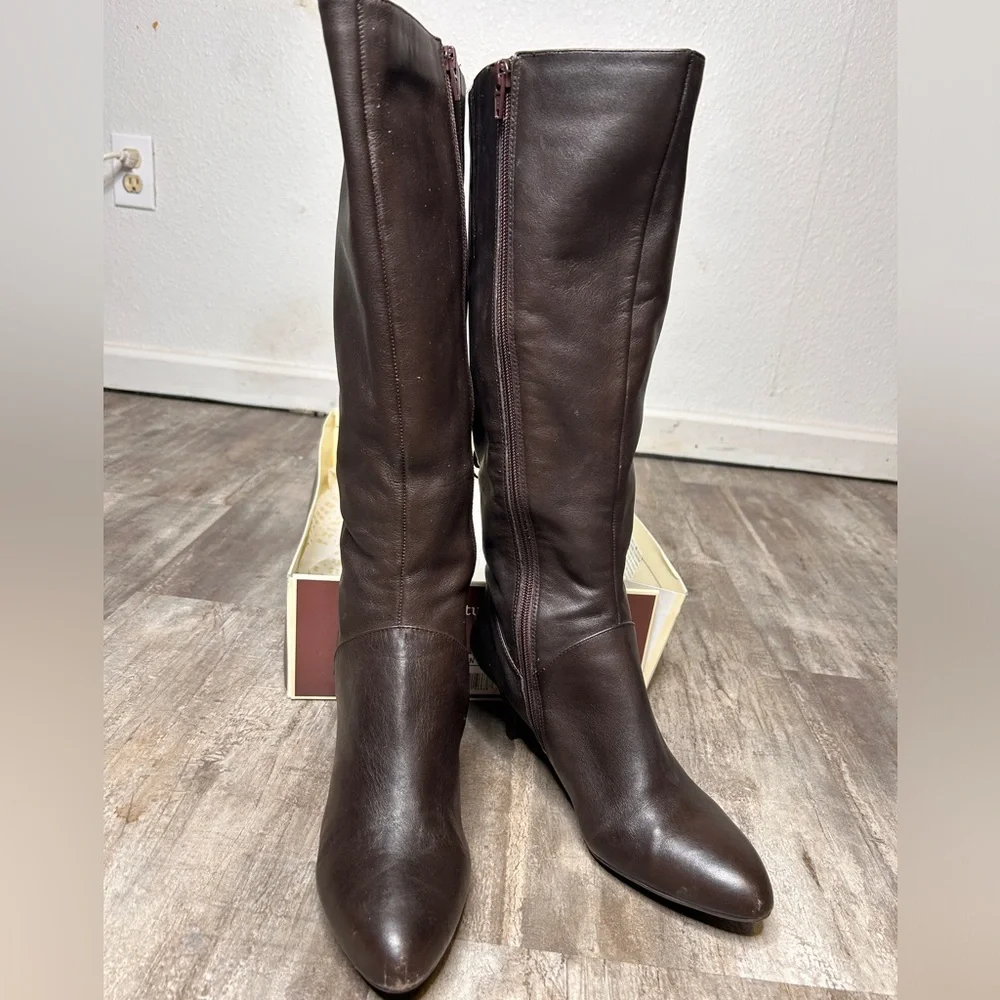 Size 10- Dinka - Naturalizer-Brown- Soft Leather Knee High - Picture 1 of 8